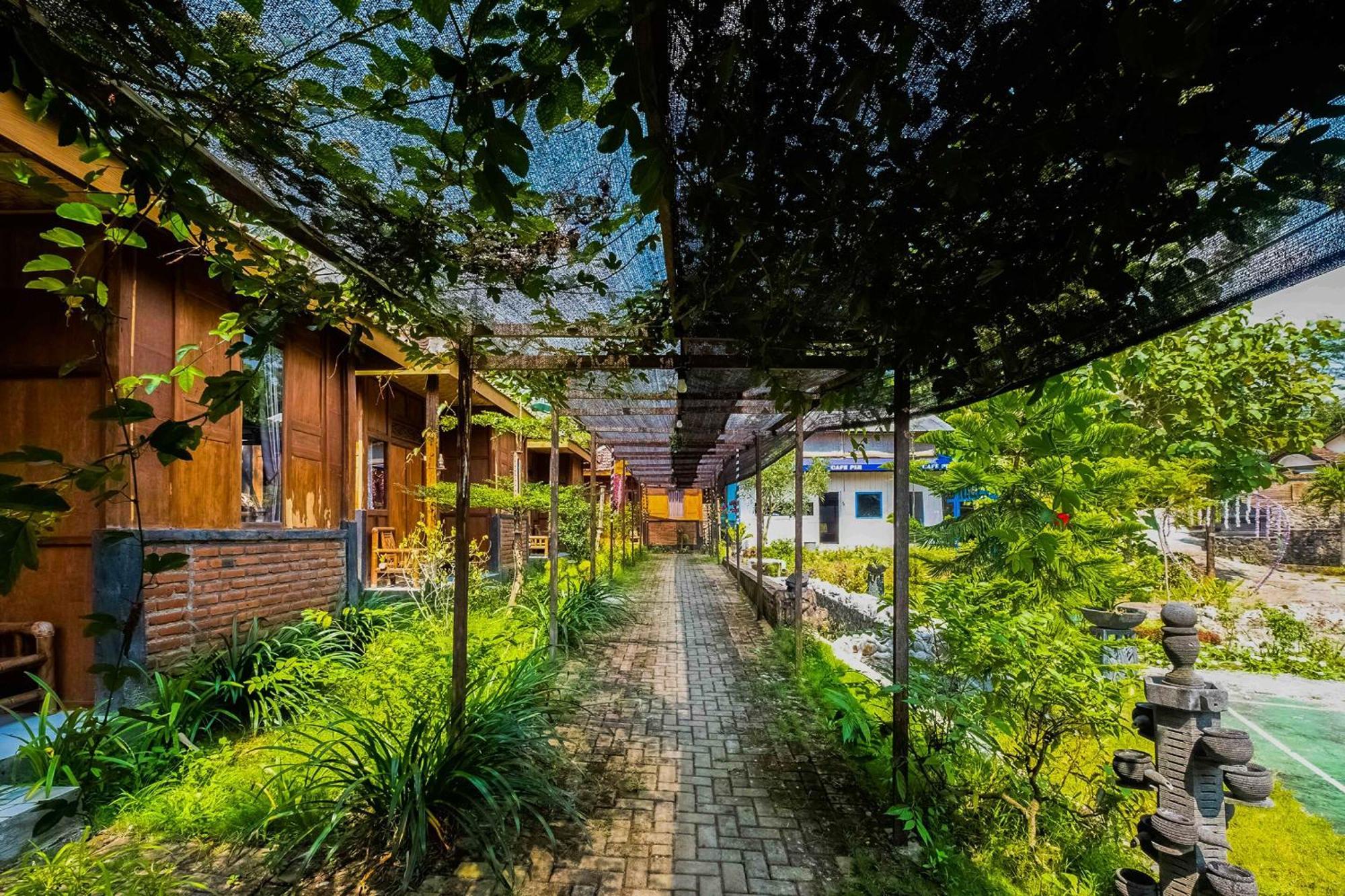 โอโย 3562 พอนด์ก อินสไปราซี มิงกีร์ Hotel Klangkapang ภายนอก รูปภาพ